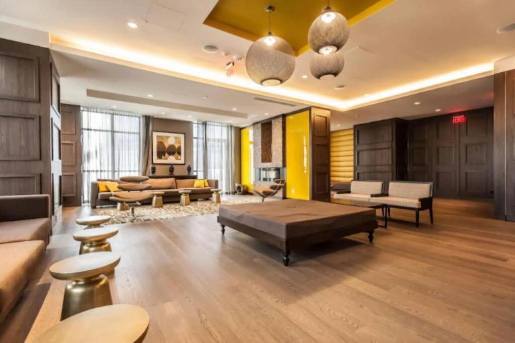 Апартаменти Metropolis Loft - Cn Tower Торонто Екстер'єр фото