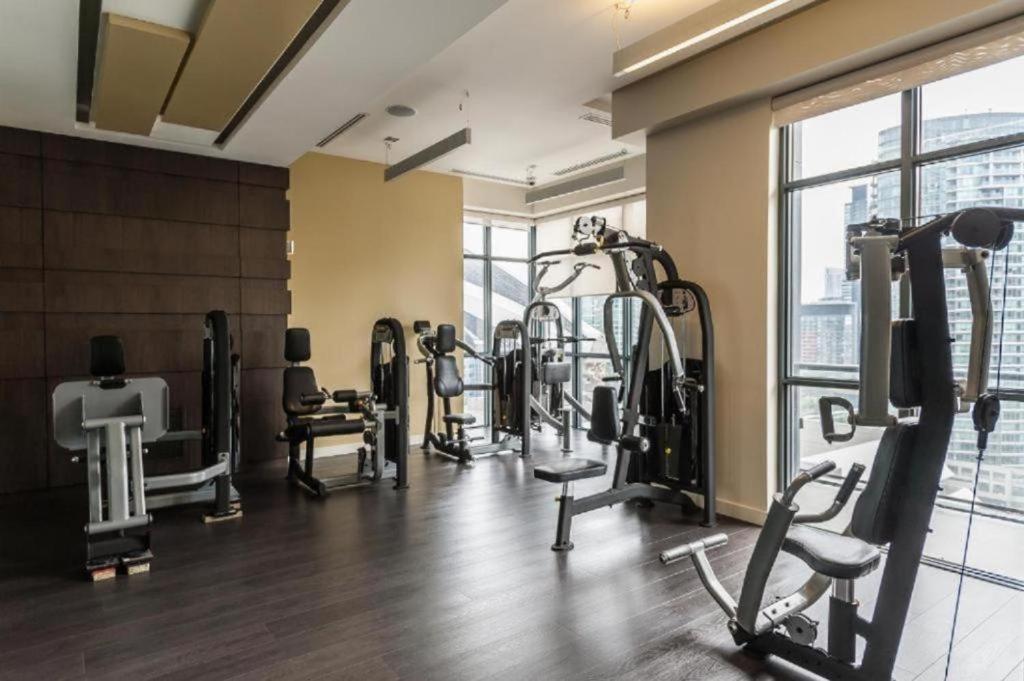 Апартаменти Metropolis Loft - Cn Tower Торонто Екстер'єр фото